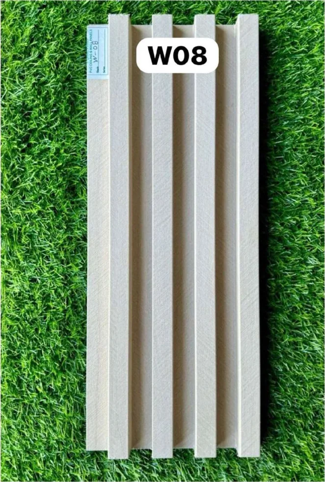WPC louver W08 sample plank in pebble grey