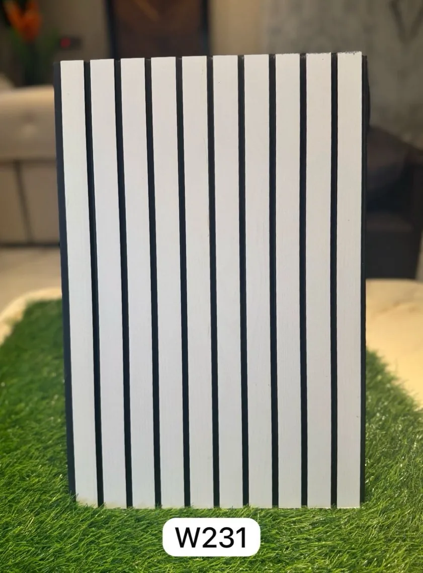 PVC louver panel W231 in chalk white