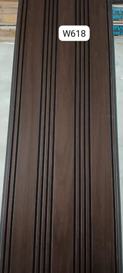 PVC fluted louver W618 in wenge